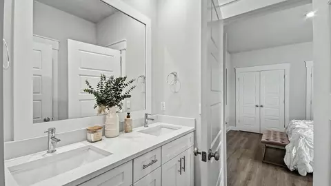 Bath - 122 Cornerstone Dr, Brandon, MS 39042 photo 11 of 11