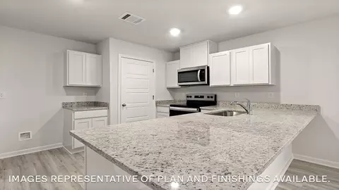 Kitchen - 35530 Evers Dr, Denham Springs, LA 70706 photo 1 of 2