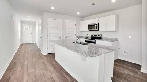 Entry Way - 1213 Skystone Loop NE, Supply, NC 28462 photo 2 of 4