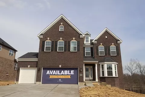 4017 Trailside Dr, Green Township, OH 45248