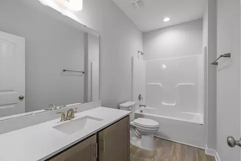 Bath - Montevallo Lane, Ayden, NC 28513 photo 4 of 22