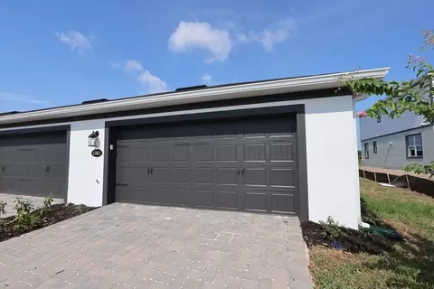 Exterior - 1385 Hyde St, Saint Cloud, FL 34771 photo 10 of 13