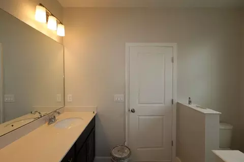 Bath - 1385 Hyde St, Saint Cloud, FL 34771 photo 1 of 6