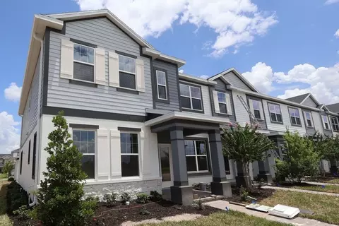 Exterior - 1385 Hyde St, Saint Cloud, FL 34771 photo 5 of 13