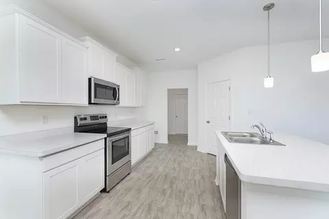 Kitchen - Brookstone Way, Georgetown, IN 47122 photo 3 of 8
