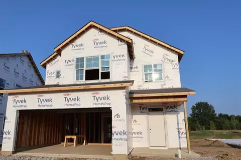 1176 Brittany Dr, Delaware, OH 43015