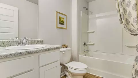 Bath - 6573 Firefly Dr, Milton, FL 32583 photo 2 of 2