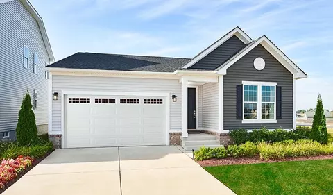 2805 White Tail Dr, Locust Grove, VA 22508