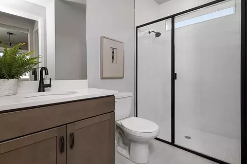 Bath - 35094 Flower Patch Dr, Dade City, FL 33525 photo 3 of 5