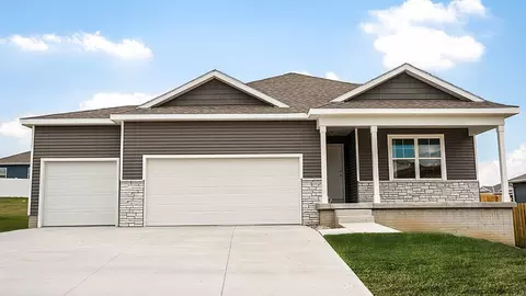 3786 Rueben Dr, Marion, IA 52302