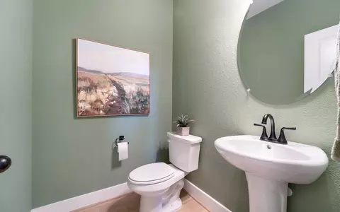 Bath - 105 Judson St, Bertram, TX 78605 photo 3 of 6