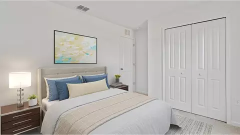 Bedroom - 1933 Pine Meadows Golfcourse R, Eustis, FL 32726 photo 7 of 8