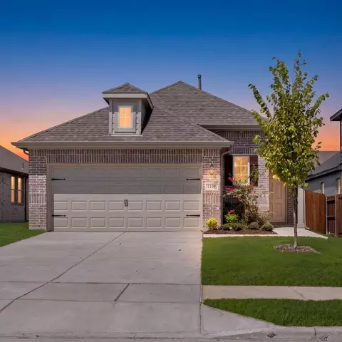 1109 Harvest Heights Dr, Lavon, TX 75166