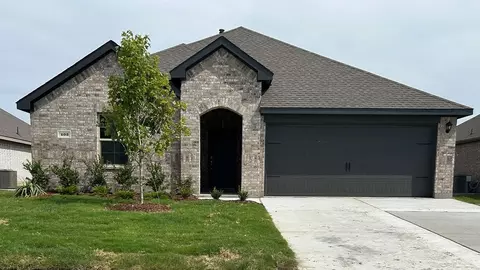 403 Carthage St, Caddo Mills, TX 75135