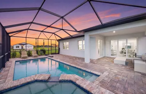 Exterior - 616 Cotella Cv, Bradenton, FL 34212 photo 5 of 10