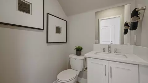 Bath - 1716 Grape St, Fullerton, CA 92835 photo 2 of 4