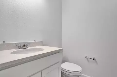 Bath - 1861 Rustic Mill Dr, Saint Augustine, FL 32092 photo 2 of 11