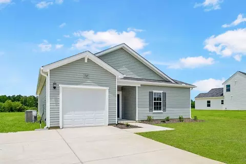 209 Hallwood Dr, Pikeville, NC 27863