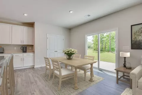 Dining - 511 Passmore St, Lexington, SC 29073 photo 1 of 3