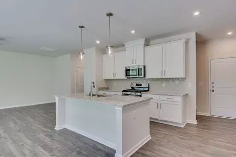 Kitchen - 511 Passmore St, Lexington, SC 29073 photo 2 of 4