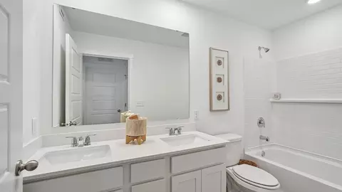 Bath - 1226 Tiger Lily Dr, Bartlett, IL 60103 photo 5 of 7