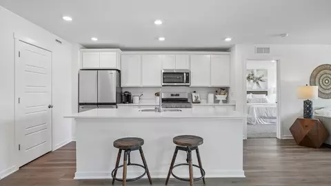 Kitchen - 1226 Tiger Lily Dr, Bartlett, IL 60103 photo 8 of 9