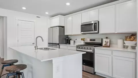 Kitchen - 1226 Tiger Lily Dr, Bartlett, IL 60103 photo 9 of 9