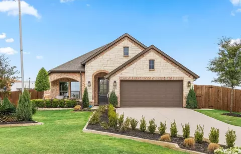 1000 Birchwood Dr, Crowley, TX 76036