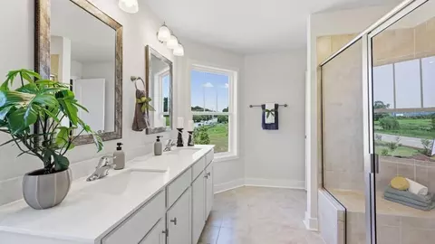 Bath - 606 Jules Ln, Moore, SC 29369 photo 5 of 5