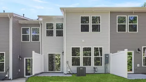 Exterior - 606 Jules Ln, Moore, SC 29369 photo 6 of 7