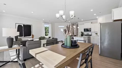 Dining - 606 Jules Ln, Moore, SC 29369 photo 2 of 2