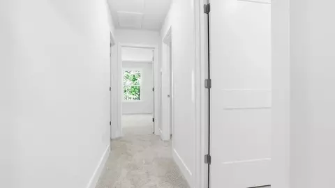 Entry Way - 606 Jules Ln, Moore, SC 29369 photo 5 of 5