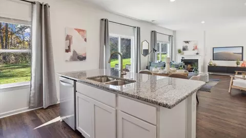 Kitchen - 7410 Irwin Oaks Rd, Corryton, TN 37721 photo 2 of 3