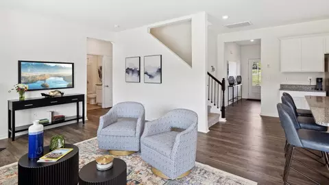 Entry Way - 7410 Irwin Oaks Rd, Corryton, TN 37721 photo 3 of 4