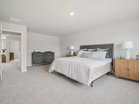 Bedroom - 6737 Warbler Ln, Lula, GA 30554 photo 5 of 8