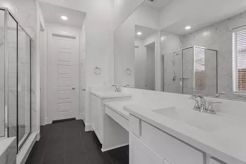 Bath - 12990 Soaring Forest Dr, Conroe, TX 77302 photo 1 of 2