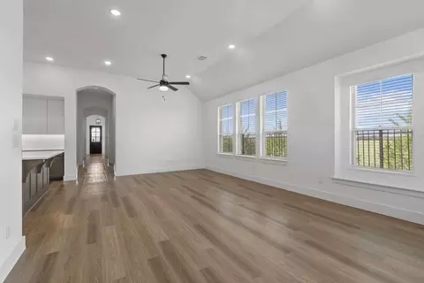 Living - 12990 Soaring Forest Dr, Conroe, TX 77302 photo 1 of 4