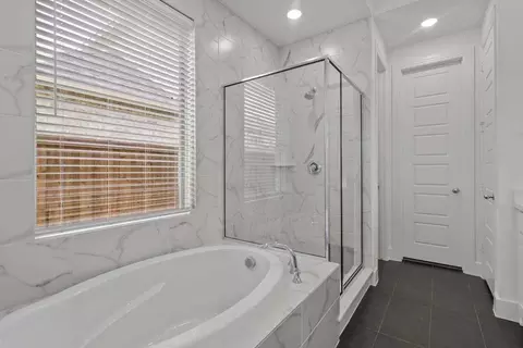 Bath - 12990 Soaring Forest Dr, Conroe, TX 77302 photo 2 of 2
