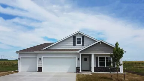 4757 173rd St, Urbandale, IA 50323
