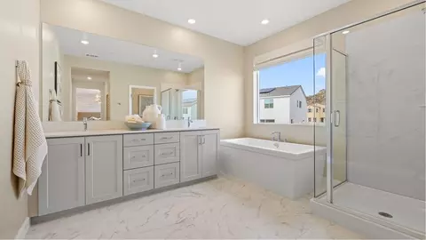 Bath - 10418 Shady Meadow Loop, Lakeside, CA 92040 photo 1 of 5