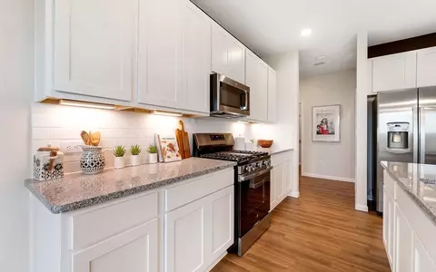Kitchen - 14203 Firecracker Ln, Splendora, TX 77372 photo 7 of 9