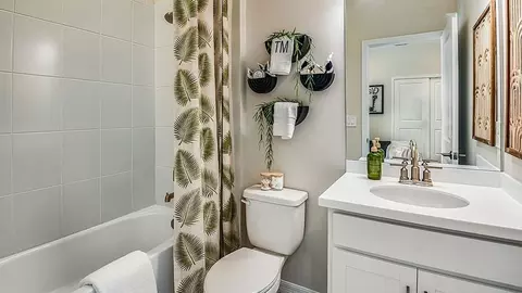 Bath - 3862 Windward Dr, Cocoa, FL 32926 photo 7 of 17