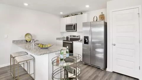 Kitchen - 28025 Hallow Trl, Elberta, AL 36530 photo 1 of 6
