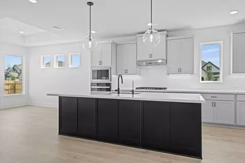 Kitchen - 19501 Erna Dr, Pflugerville, TX 78660 photo 4 of 8