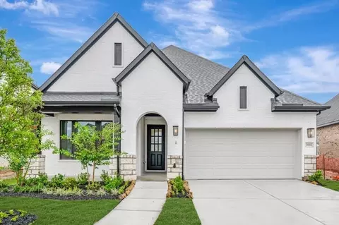 7042 Salt Dome Dr, Friendswood, TX 77546