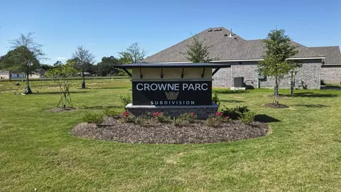 View/Area - 218 Crowne Parc Dr, Opelousas, LA 70570 photo 1 of 5