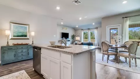 Entry Way - 218 Crowne Parc Dr, Opelousas, LA 70570 photo 3 of 4