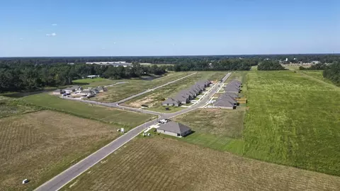 View/Area - 218 Crowne Parc Dr, Opelousas, LA 70570 photo 2 of 5
