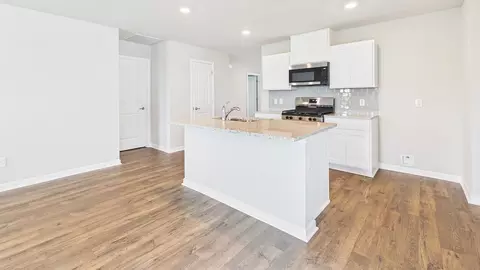 Kitchen - 218 Crowne Parc Dr, Opelousas, LA 70570 photo 1 of 5