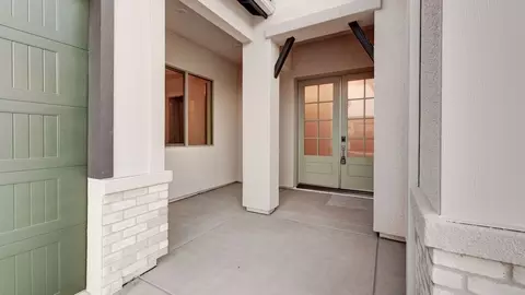 Exterior - 2936 Trenton Ave, Clovis, CA 93619 photo 2 of 10